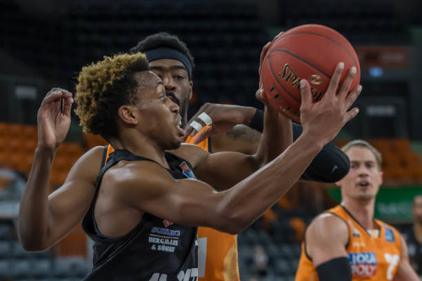 笔极具话题 笔极具话题